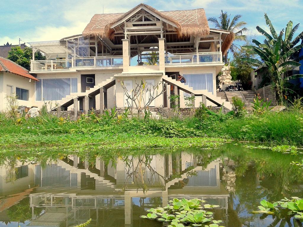 Barn N Bunk Hotel กีอันยาร์ ภายนอก รูปภาพ