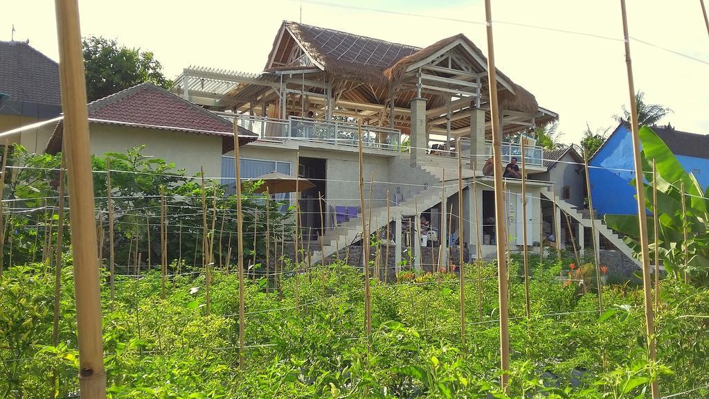 Barn N Bunk Hotel กีอันยาร์ ภายนอก รูปภาพ
