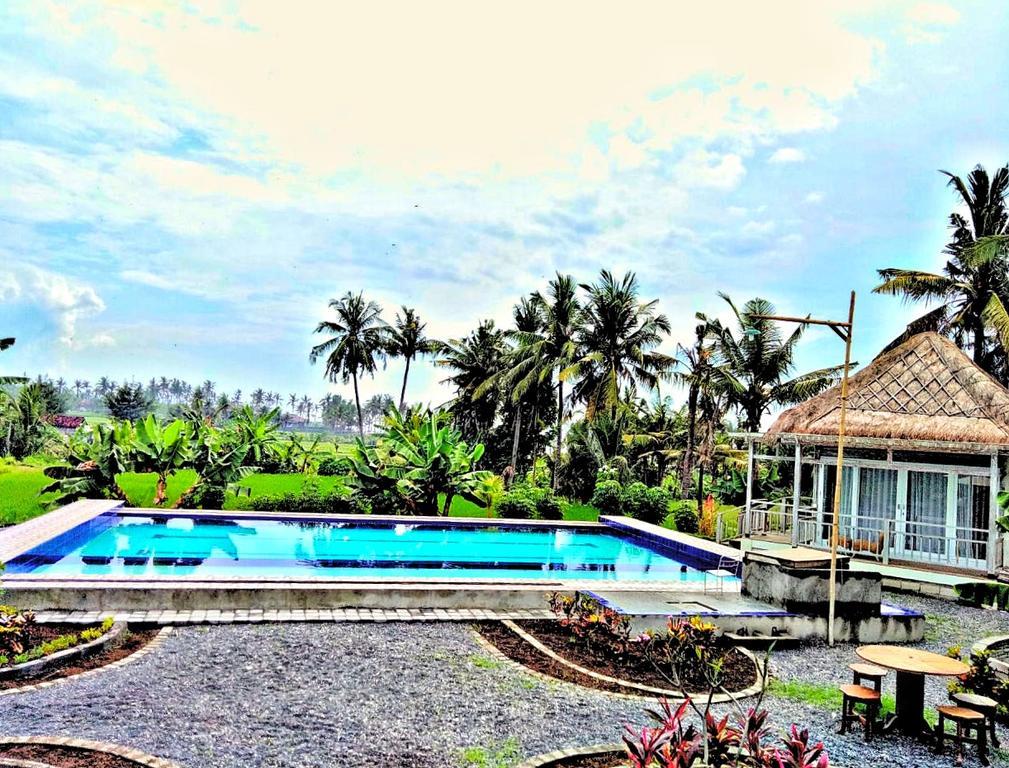 Barn N Bunk Hotel กีอันยาร์ ภายนอก รูปภาพ